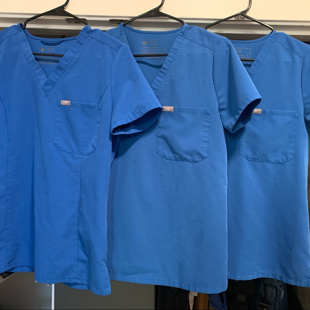 Size small figs scrub top royal blue single pocket